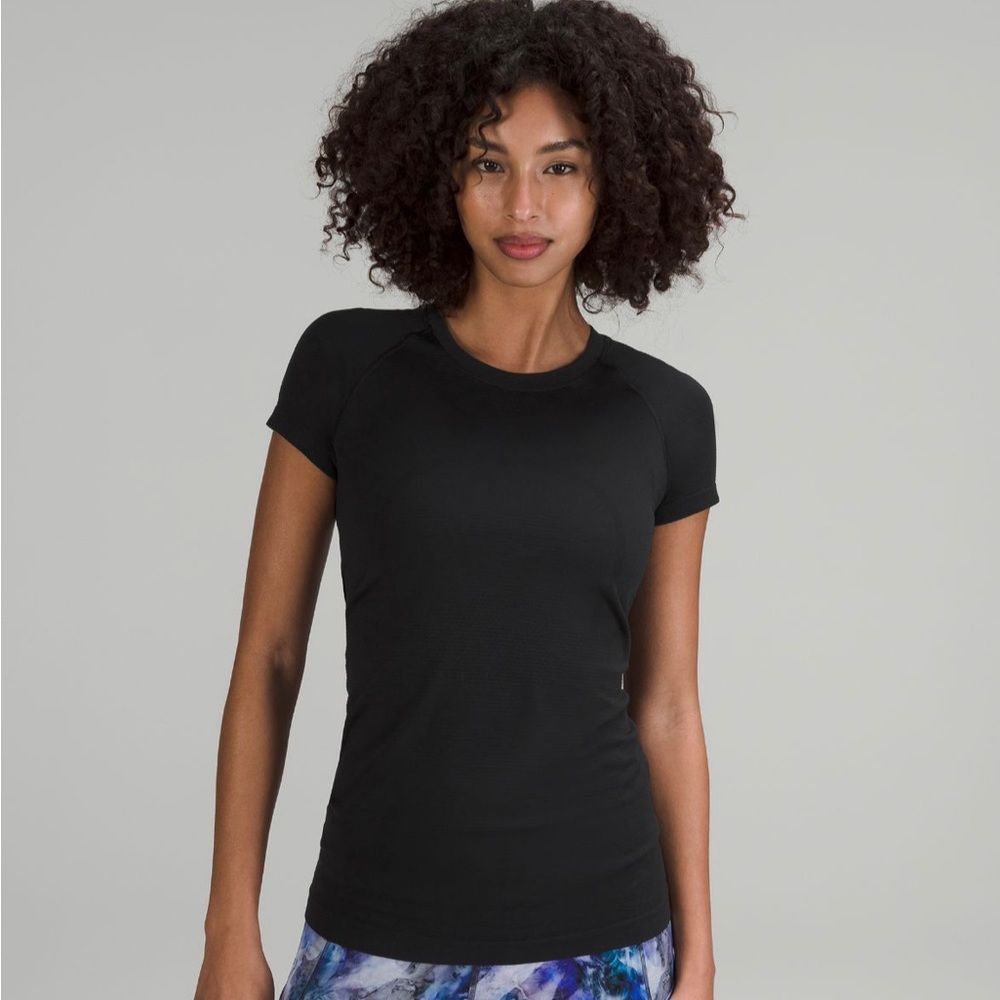 Lululemon black swiftly tech tee